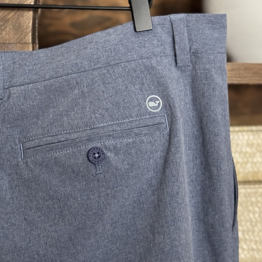 Vineyard Vines Men's Blue 8" Golf Performance Breaker Shorts Size 40 - Picture 3 of 6
